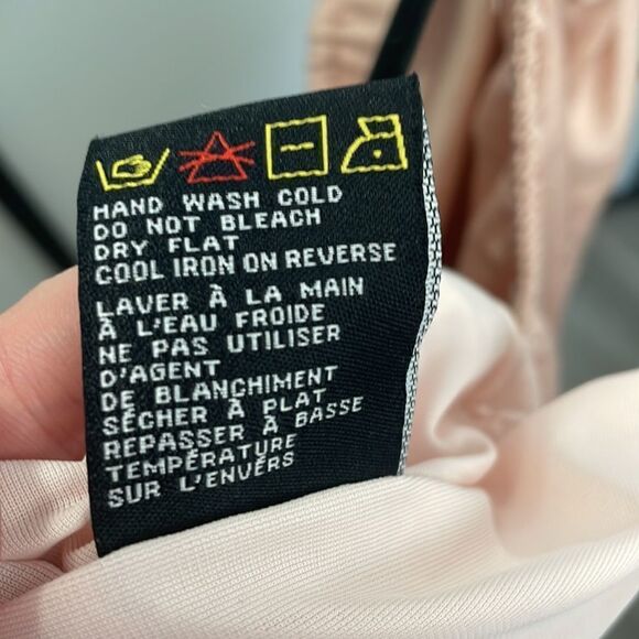 [M/L] BRUNETTE | Silky Blush Pink Satin Style One Piece Short Pyjama Romper - Picture 11 of 12